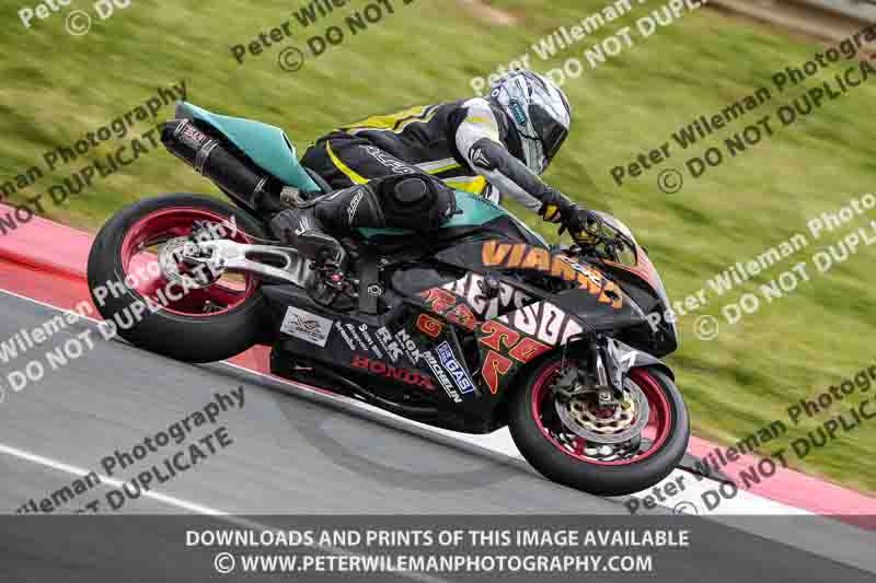 cadwell no limits trackday;cadwell park;cadwell park photographs;cadwell trackday photographs;enduro digital images;event digital images;eventdigitalimages;navarra;no limits trackdays;peter wileman photography;racing digital images;trackday digital images;trackday photos